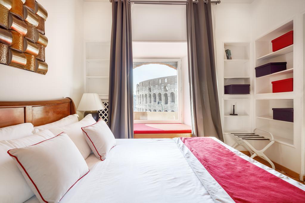 Ht N°9 Colosseo Roma Exterior foto